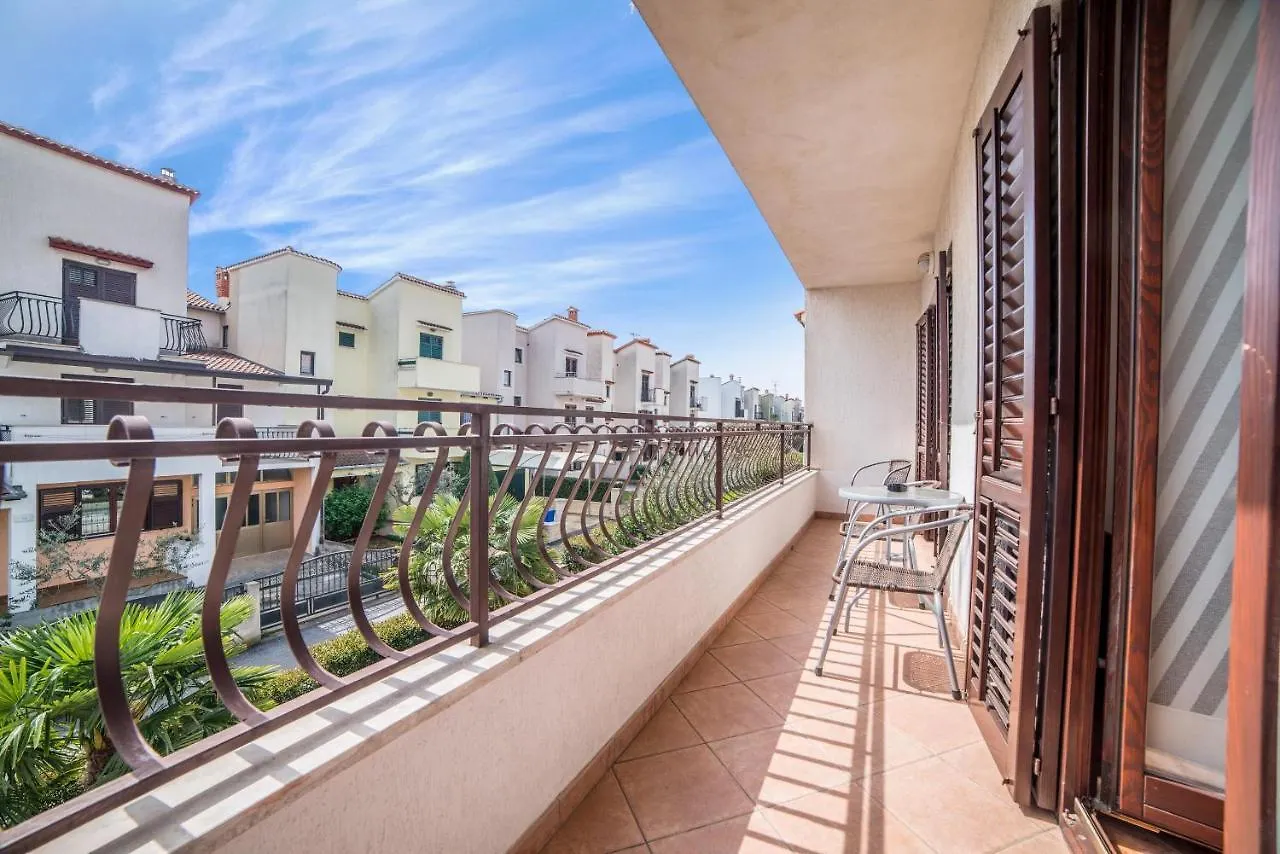 Guest house Apartments Banko Rovinj